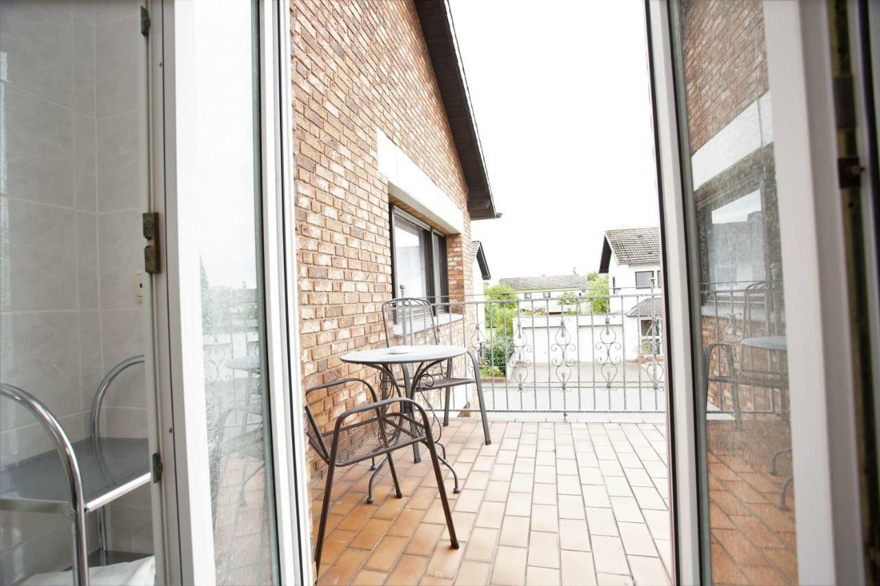 Gaestehaus Am Vogelsang Kerpen  Luaran gambar